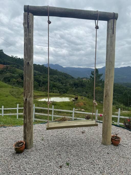 Cabana Recanto Do Arruda Para Casal Em Aguas Mornas Exterior photo