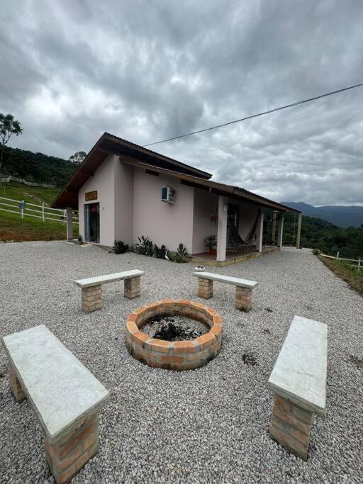 Cabana Recanto Do Arruda Para Casal Em Aguas Mornas Exterior photo